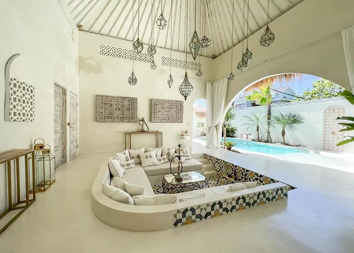 Casa Blanca *